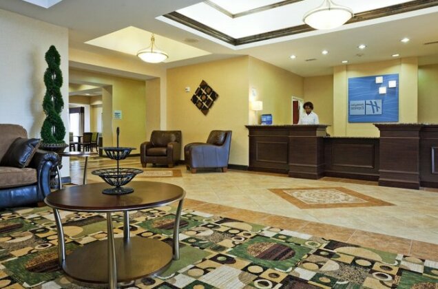 Holiday Inn Express & Suites Statesville - Photo5