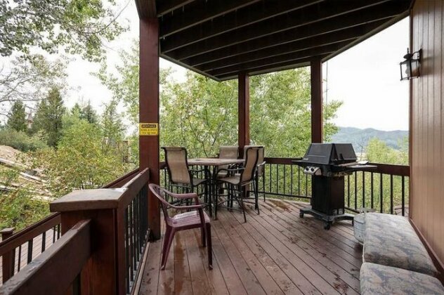 Churchill Lodge North - Photo2
