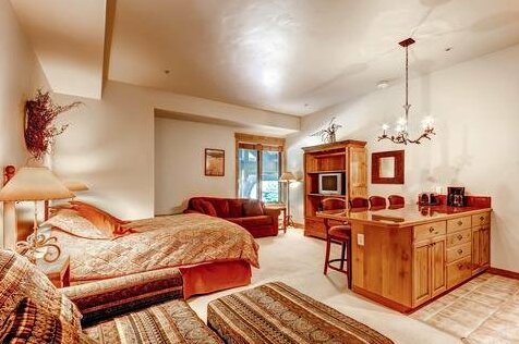 EagleRidge Lodge & Townhomes by Steamboat Resorts - Photo4