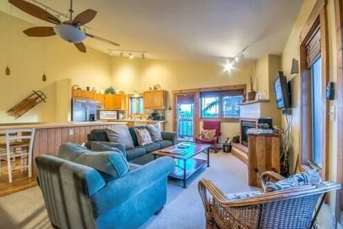 Saddle Creek 1720 - Photo4