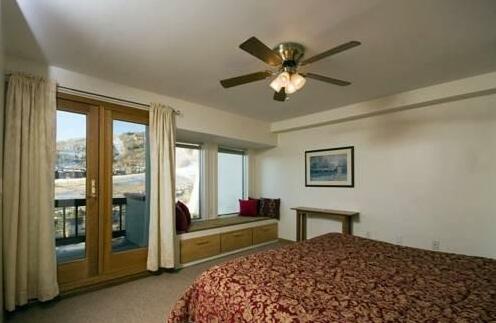 Storm Watch Condominiums - 212 - Photo4