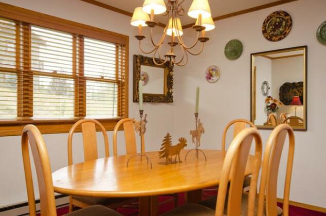 Sunburst Condominiums - Photo3