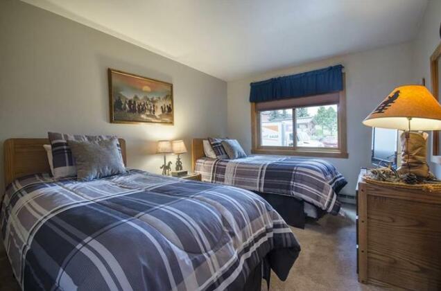 West Condominiums - W3306 - Photo5