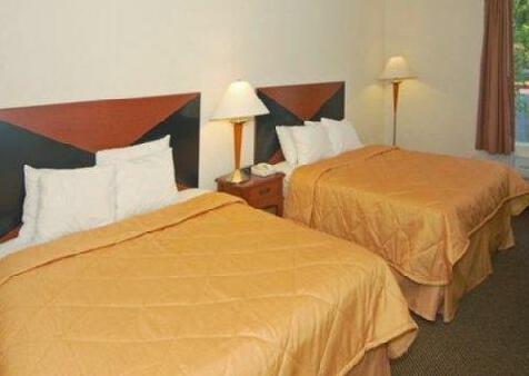 Sleep Inn & Suites Stockbridge - Photo3