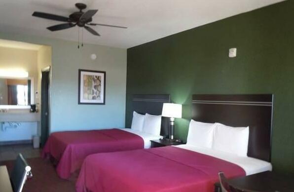 Stockdale Inn and Suites