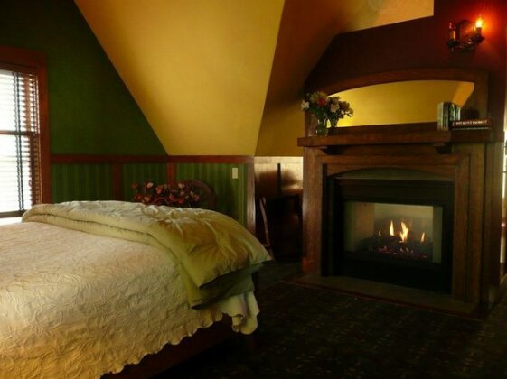Black Walnut Guest House Bed And Breakfast - Photo2