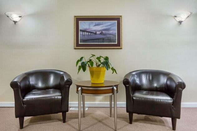 Days Inn by Wyndham Summerton - Photo5