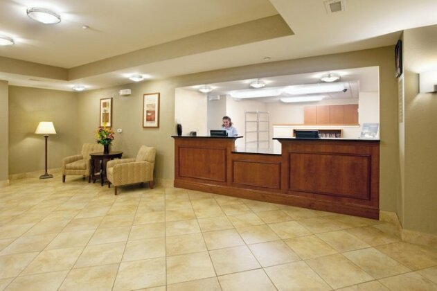 Candlewood Suites Sumter - Photo4