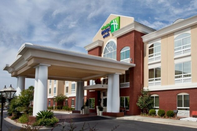 Holiday Inn Express Hotel & Suites - Sumter - Photo2