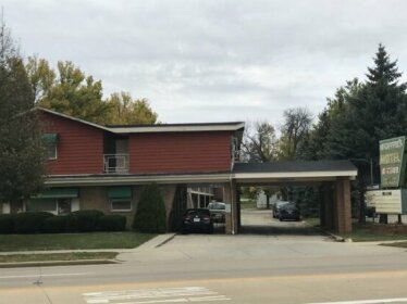 McGovern's Motel and Suites