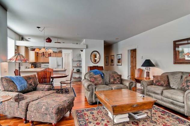 ResortQuest SnowStar Condos - Photo3
