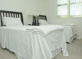 Large 3 Bedroom Apartment In Sunny Isles - Photo2