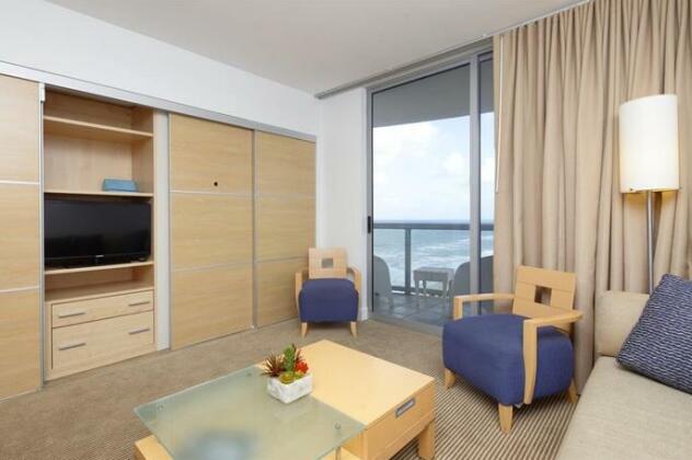 Ocean Front Luxury Suites Sunny Isles Beach - Photo4