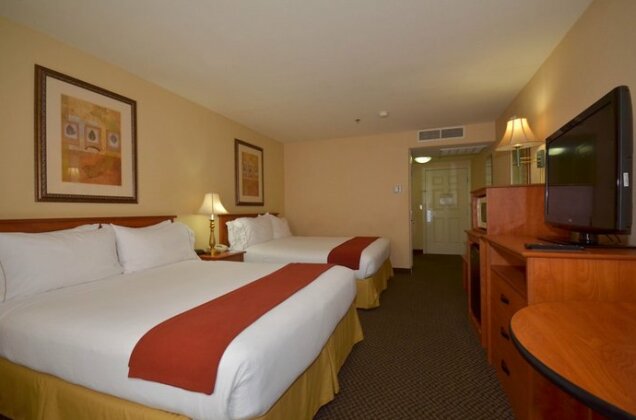 Holiday Inn Express Las Vegas-Nellis - Photo5
