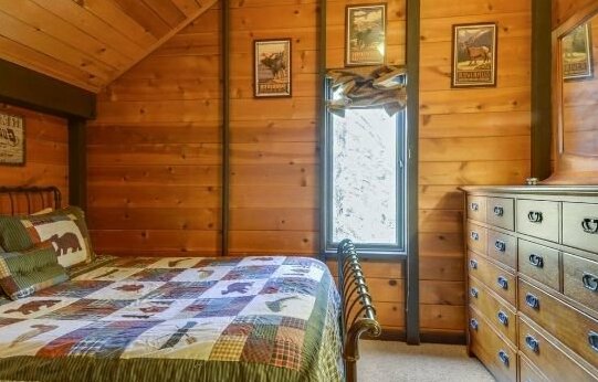 Cluster Cabin 26 Three-Bedroom Condo - Photo3