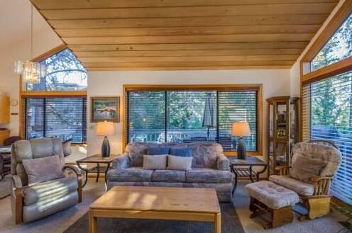 Red Alder 3 - Photo4