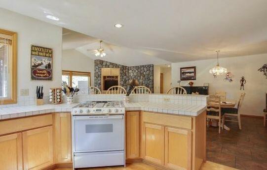 Topflite 15 Holiday Home - Photo5