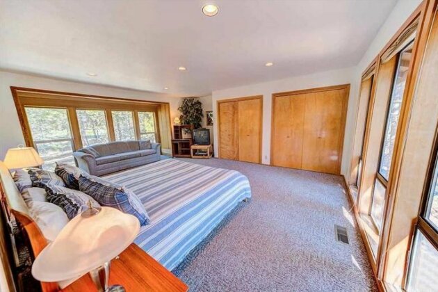 White Elm Lane 15 - Photo2