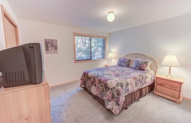 Wolf Lane 3 - Photo5