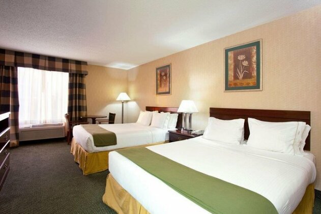 Holiday Inn Express Sycamore - Photo2