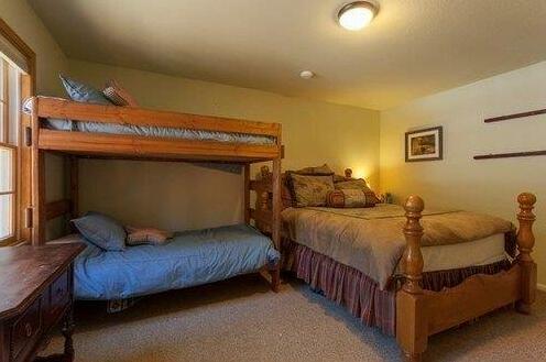 Kings Court Vacation Rental - Photo5