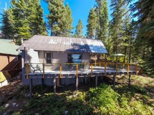 Couples Cove Lakefront Cabin - Photo4
