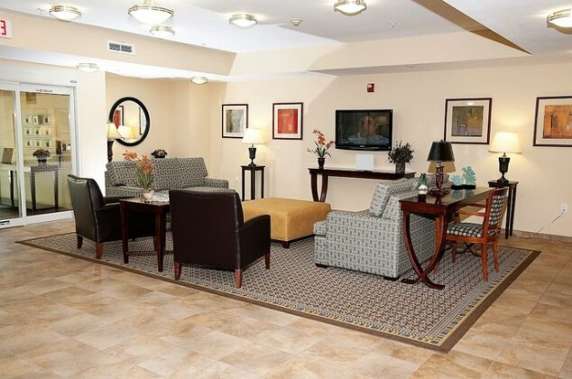 Candlewood Suites Tallahassee - Photo5