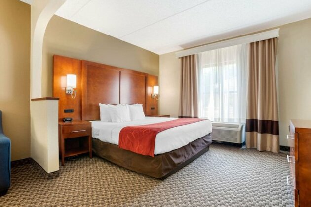 Comfort Suites Tallahassee - Photo2