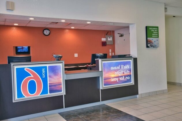 Motel 6 Tallahassee - Downtown - Photo3