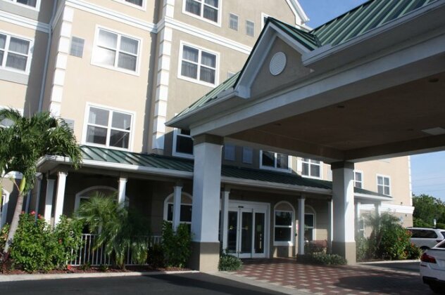 Country Inn & Suites by Radisson Tampa Airport North FL - Photo4