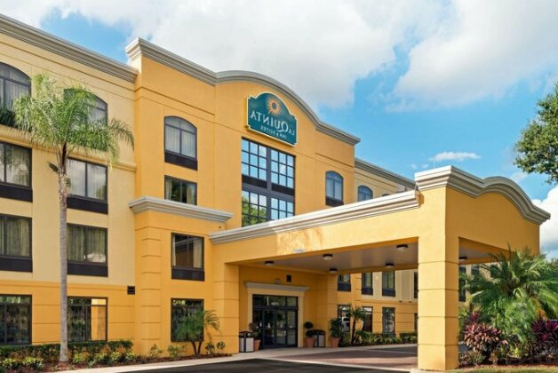 La Quinta Inn & Suites Tampa North I-75 - Photo2