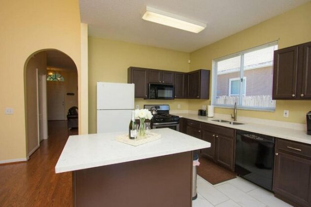 Spacious Home for Families and Large Groups Near BUSH GARDENS BEACHES USF LAGOON - Photo5