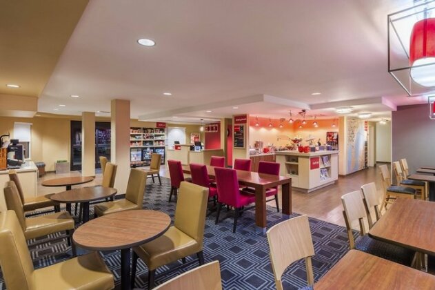 TownePlace Suites Tampa Westshore/Airport - Photo4