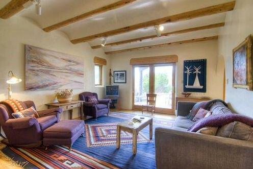 Belleza de Taos Three-bedroom Holiday Home - Photo5