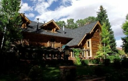 The Lodge at Red River Ranch