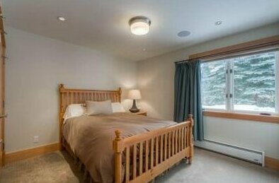 Buena Vista at Riverside 2 Bedroom Condo by Accommodations in Telluride