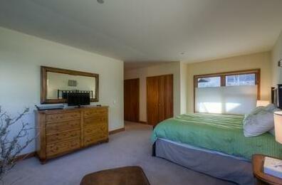 Cascades A 1 4 Bedroom Condo By Accommodations in Telluride - Photo3