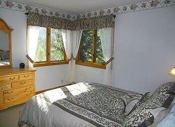 Cimarron Lodge - Photo2