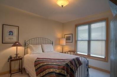 El Diente A 2 Bedroom Holiday home By Accommodations in Telluride - Photo4