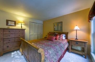 Fall Line 207 2 Bedroom Condo By Accommodations in Telluride - Photo3