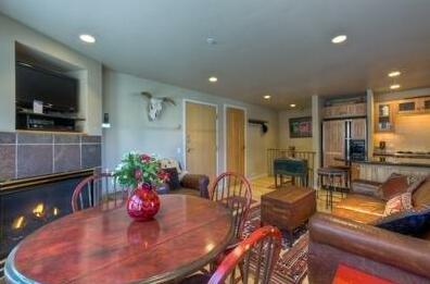 Gold Panner's Alley 2 Bedroom Condo By Accommodations in Telluride - Photo2