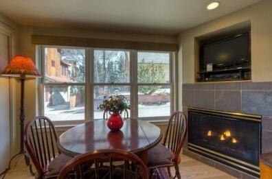 Gold Panner's Alley 2 Bedroom Condo By Accommodations in Telluride - Photo3