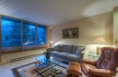 Muscatel Flats 2 1 Bedroom Condo By Accommodations in Telluride - Photo2