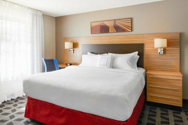 TownePlace Suites Tempe at Arizona Mills Mall - Photo5