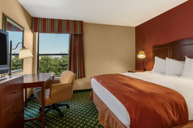 Country Inn & Suites by Radisson Temple TX - Photo4