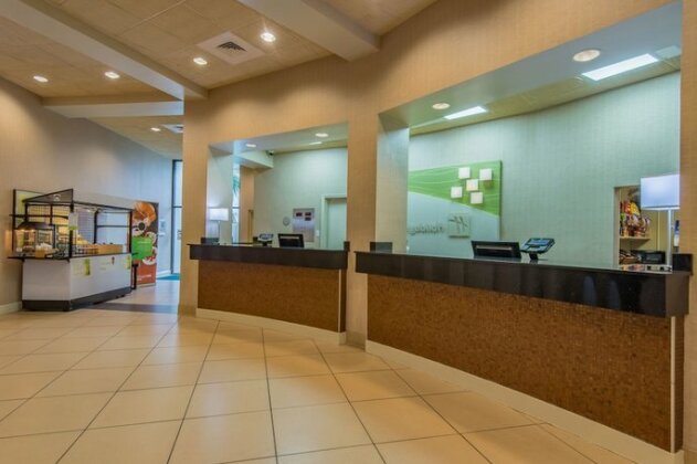 Holiday Inn New Orleans West Bank Tower - Photo4