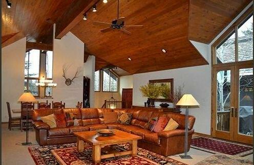 Peak Lodge Home by Jackson Hole Real Estate Company - Photo5