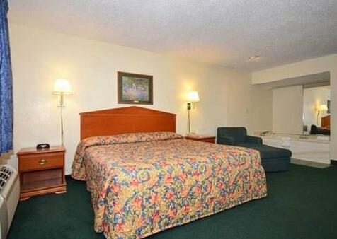 Rodeway Inn & Suites Texarkana - Photo3