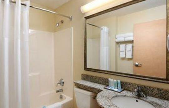 Microtel Inns & Suites Thackerville OK - Photo4
