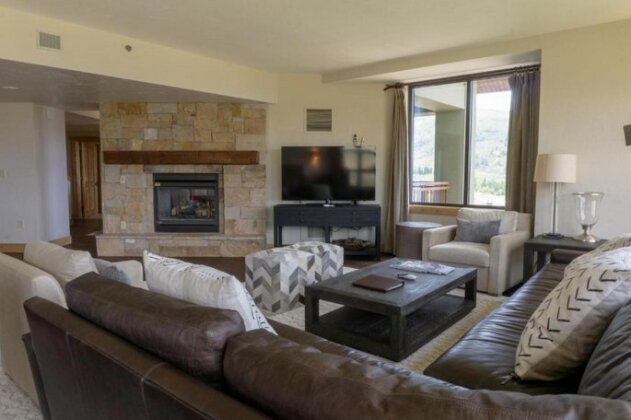 Grand Summit 702 - Photo3